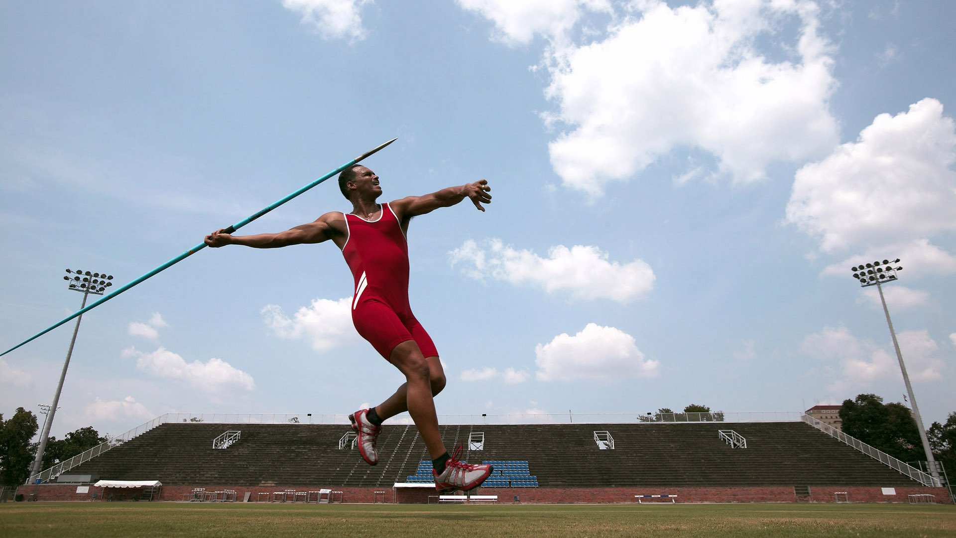 篮球运动员专项体能训练负荷精准监控技术研究，篮球运动员运动负荷量度